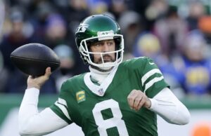 Aaron Rodgers dice que jugaría por $ 10 millones