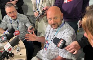 La presencia de Brian Daboll en Colorado Pro Day entra en conflicto con comentarios de principios de semana