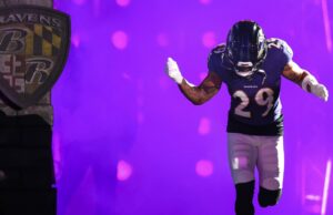 El agente libre restringido Ar'darius Washington no firmó la hoja de oferta antes de la fecha límite