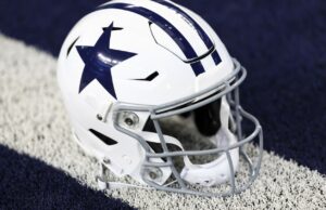 Stephen Jones dice que los vaqueros no sienten que necesiten tomar un corredor o un receptor abierto