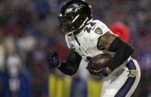 Reloj marca en un nuevo acuerdo de Derrick Henry