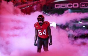 Todd Bowles se siente aún mejor con Lavonte David ahora que el año pasado