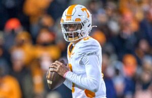 Tennessee Vols QB Nico iamaleava omite la práctica en un holdout nulo de estilo NFL
