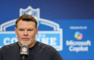 GM de los Colts Chris Ballard en busca de un ala cerrada de tres abajo “difícil de encontrar”