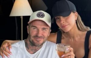 Vestida con un Bodycon negro, Victoria Beckham celebra el 51 cumpleaños en un yate