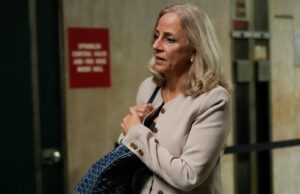 La compañera de cuarto de acusador de asalto sexual testifica en el juicio de Weinstein