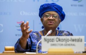 La Organización Mundial del Comercio dice que el comercio global podría pasar este año debido a las políticas arancelarias de Trump