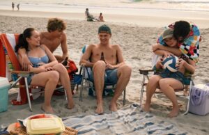 El verano que me volví bastante reveló la fecha de lanzamiento de la temporada final con una imagen que tiene a Conrad y Jeremiah Girlies listas para tirar las manos