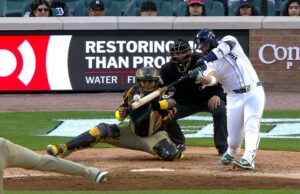 Gleyber Torres llega a un sencillo, conduciendo en dos carreras en la victoria 6-4 de los Tigres sobre Padres